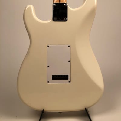 1986 Japanese Fender Contemporary Stratocaster with Original Hardshell Case image 4