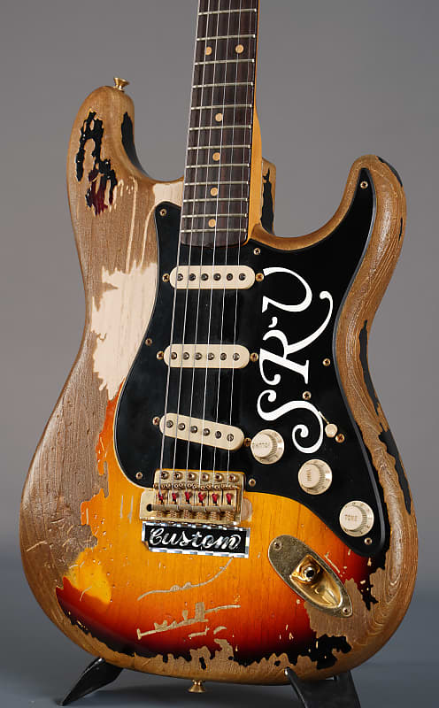 Fender Stevie Ray Vaughan Stratocaster 改 Stevie Ray Vaughan Signature Stratocaster® NOS | Artist