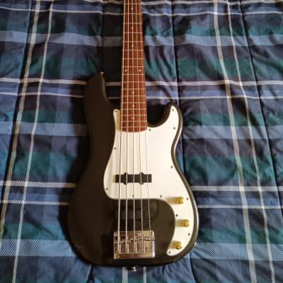 Squier Standard Precision Bass Special V 2001 - Sherwood Green for sale