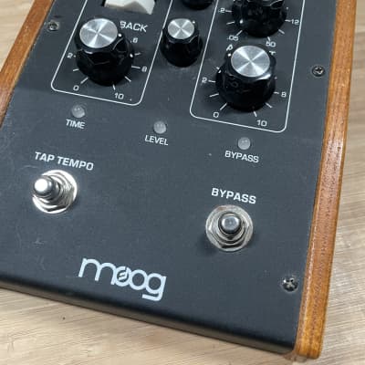 Moog Moogerfooger MF-104M Analog Delay | Reverb Canada