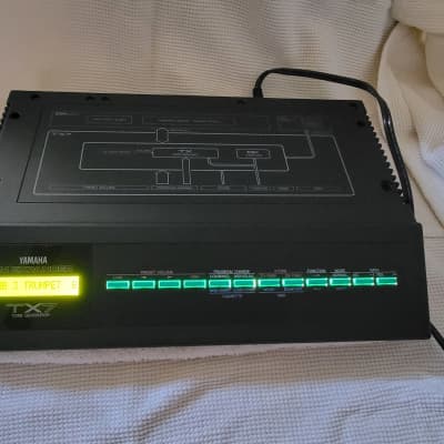 Yamaha TX7 FM Expander 1985 - Black, Lit-Up Edition