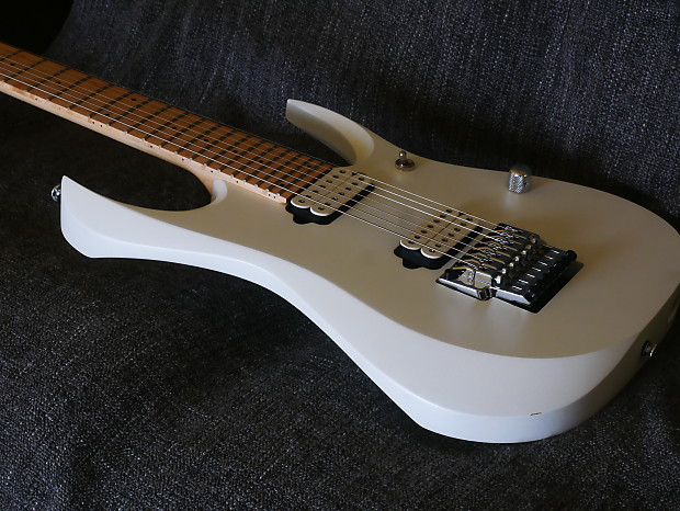 Ibanez Prestige RGD3127 2017 Pearl White Flat 7 String
