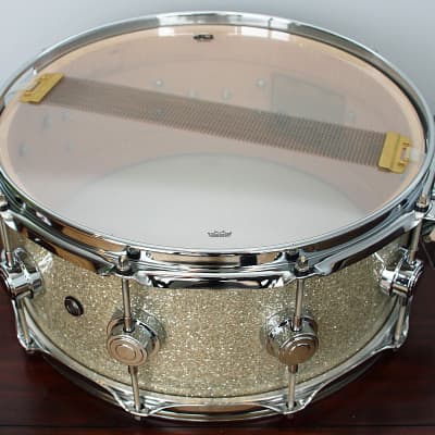 DW Collectors 6+6 Maple 6" x 14" Snare Drum Broken Glass FinishPly image 5