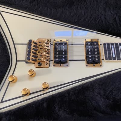 Jackson Randy Rhoads Flying V | Reverb