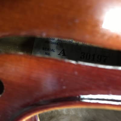 ER Pfretzschner 31/C Violin size 4/4  made in W Germany 1983 excellent condition with hard case , bows image 9