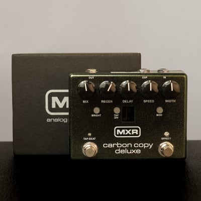 MXR M292 Carbon Copy Deluxe Analog Delay | Reverb