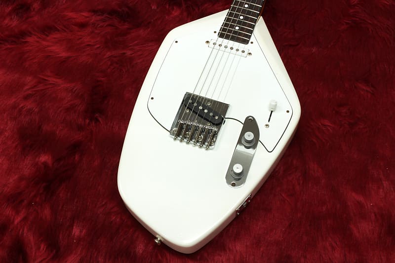 Phantom Guitar Works Phantele White