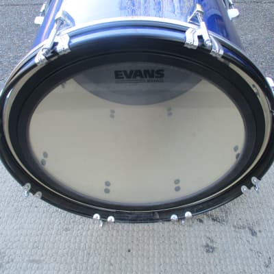 Yamaha 20 X 16 Bass Drum, Hardwood Shell, Evans EMad Head - Mint! image 8