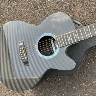 RainSong WS1000 Classic Series Carbon Fiber Acoustic Guitar image 3
