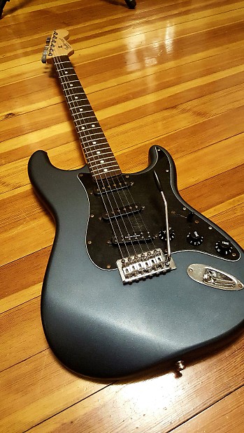 Gunmetal shop blue stratocaster