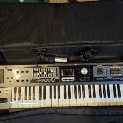 Roland VR-09 61-Key V-Combo Organ 2000s - Black