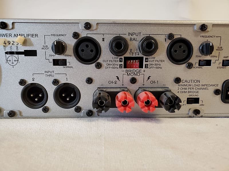 パワーアンプ  American audio V3000plus AmericanAudioアメリカンオーディオ/パワーアンプ/V3000PLUS