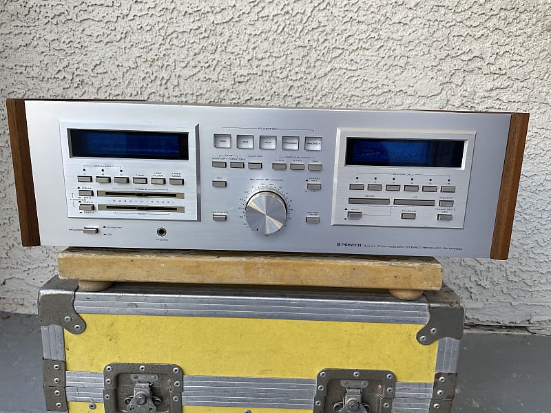 Vintage Pioneer SX-D7000 Synthesized Stereo Receiver  1980  			