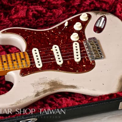 2020 Fender Custom Shop 1969 Stratocaster Heavy Relic-Dirty White Blonde. image 3