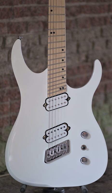 トップブランドのファッション 16 Run GTR 6 Hype Ormsby - Reverb | White Ermine ギター