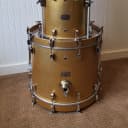 Yamaha Absolute Hybrid Maple Champagne Gold Sparkle 4 pc drum kit