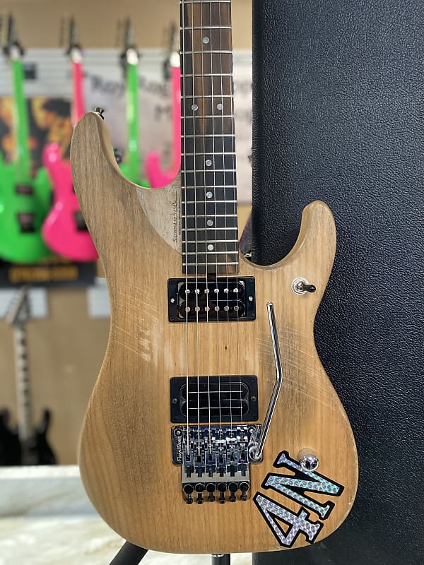 ギター Washburn 4N USA Matte Natural Washburn Nuno Bettencourt 4N USA Electric Guitar - Matte