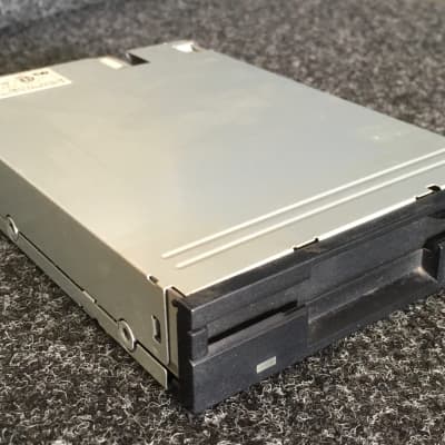 Kawai K-5000S Floppy Drive image 1