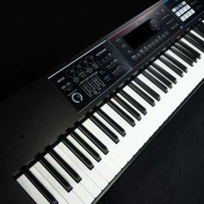 Roland Juno DS61 Synthesizer image 3