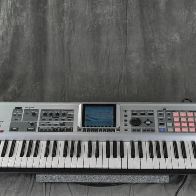 Roland Fantom X6 Synthesizer Workstation Keyboard in Very Good condition.