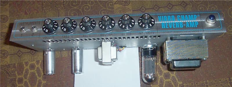 Fender Vibro Champ Reverb -- chassis only image 1