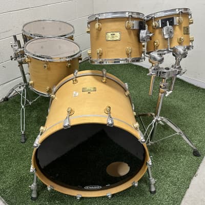 Mapex Orion Classic Maple Drumset 10”-12”-14”-16”-22k” image 2