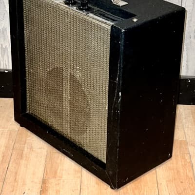 Excellent 1968 Harmony H400a  Vintage Combo Tube Amp, Completely Gone Through  **117 image 4