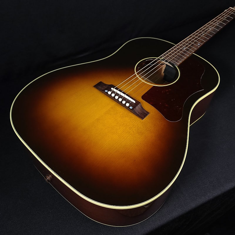 Gibson J45 50's Original Sunburst Acoustic Guitar with Pickup, Hardshell Case image 1