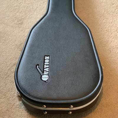 Applause AE28  with Ovation Deluxe Hardshell Case image 8