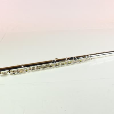 Yamaha Model YFL-462H Advanced Solid Silver Flute - Offset G, B Foot, Pointed Key Arms MINT CONDITIO image 10