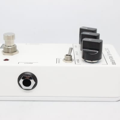 JHS 3 Series Octave Reverb 2022 - Present - White image 2