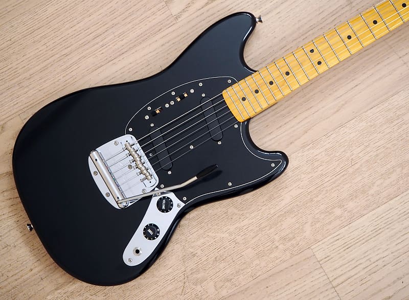 Mustang MG77 Fender JAPAN - エレキギター