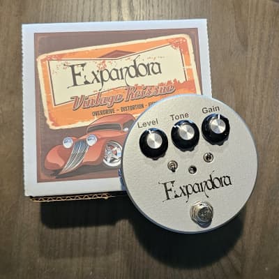 PRICE REDUCED!! Expandora Vintage Reissue - {Discontinued Finish SALE} - Overdrive - Distortion - Fuzz Pedal (SILVER POWDER COAT) image 2