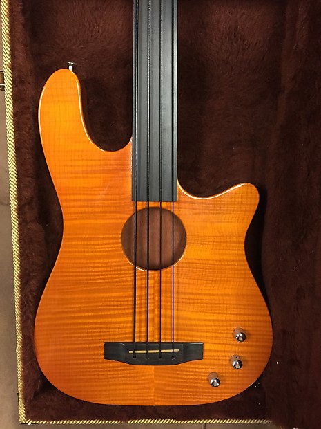 Carvin AC40F 4 String Fretless Semi Hollow Bass Guitar with