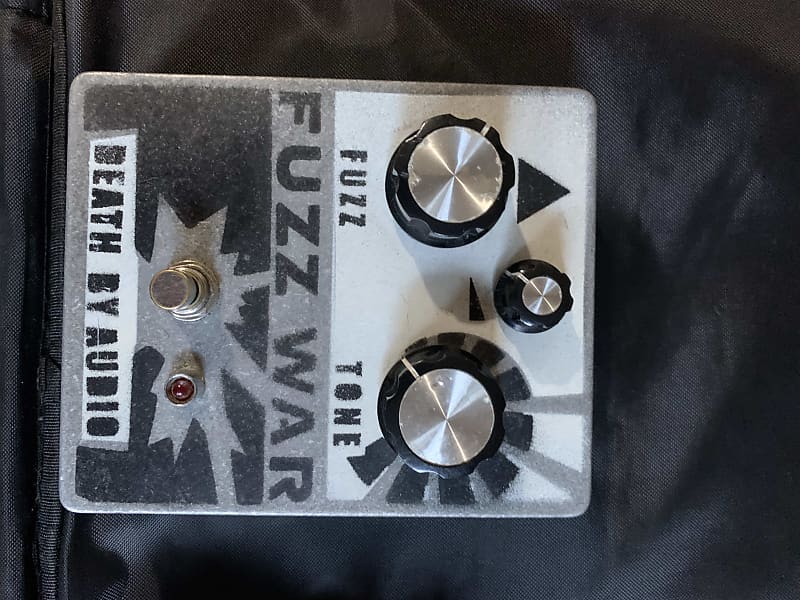 Death By Audio Fuzz War