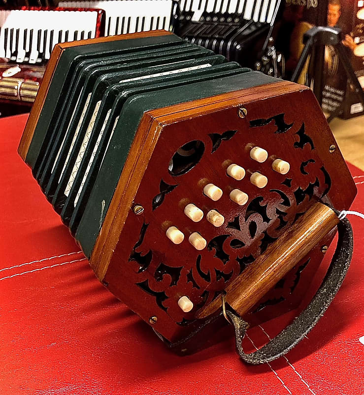 Jones Anglo Concertina, 20Button C/G Reverb