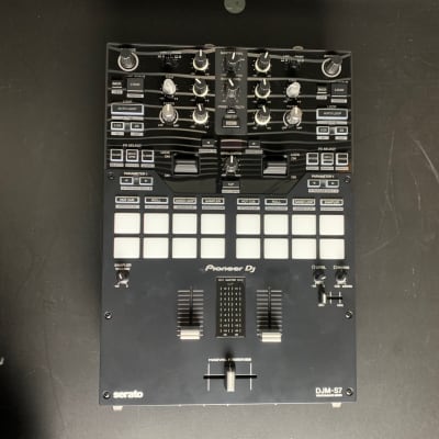Pioneer DJM-S7 Scratch-Style 2-Channel Performance DJ Battle Mixer image 6