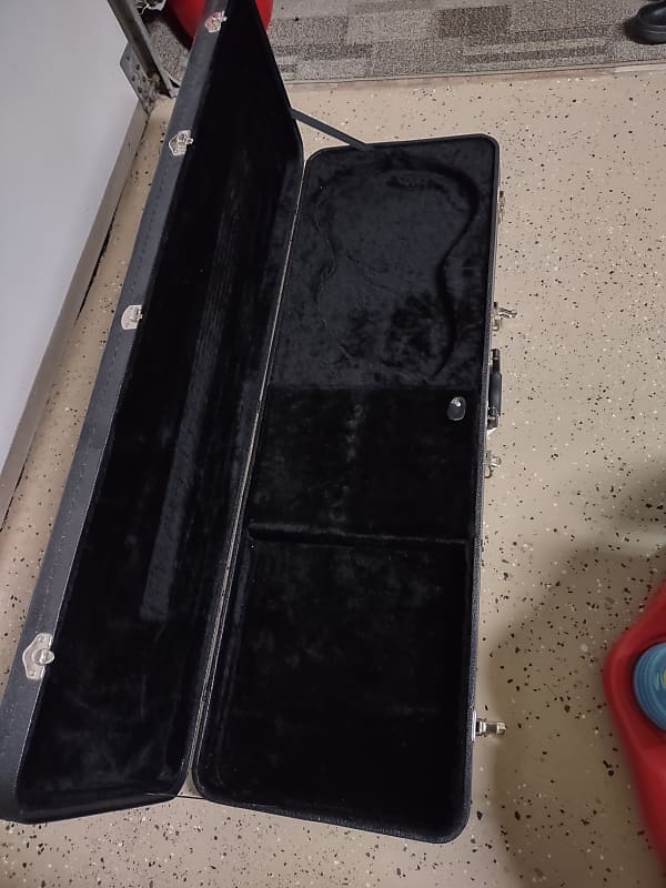 ESP Bass Case Reverb