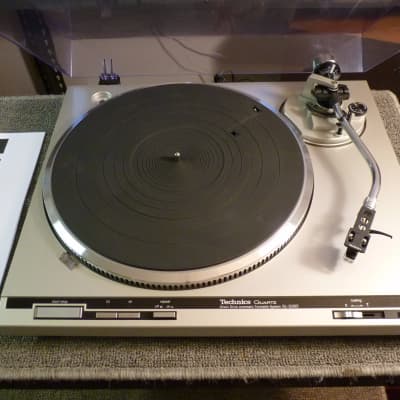 Technics SL-Q303 - Restored Full Automatic Direct Drive Turntable - Polished Cover - ADC Series IV image 7