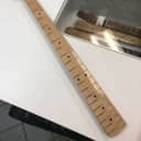 Fender Precision Bass Maple Neck Mexico 2018   0996102921