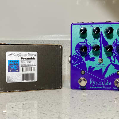 EarthQuaker Devices Pyramids Flanger
