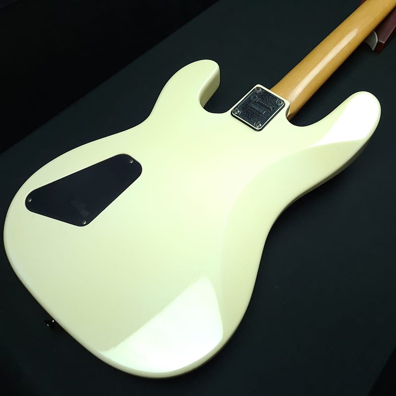 Charvel Model 2B 1988 Pearl White Made in Japan Vintage Bass