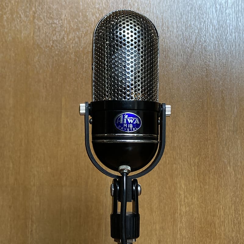 ☆ 1960s ☆ Japanese AIWA Dynamic Microphone M18 ☆ RCA 77