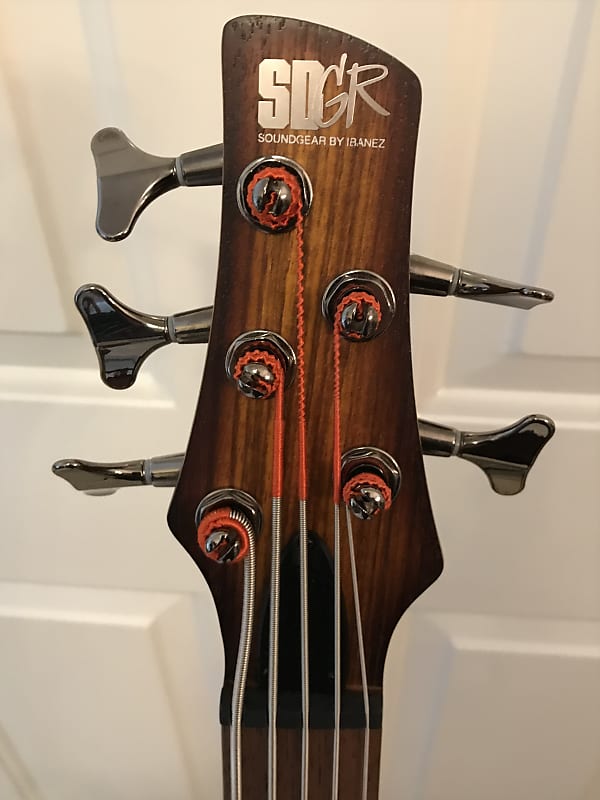 IBANEZ SR505 5 String Bass, Bartolini Active Electronics
