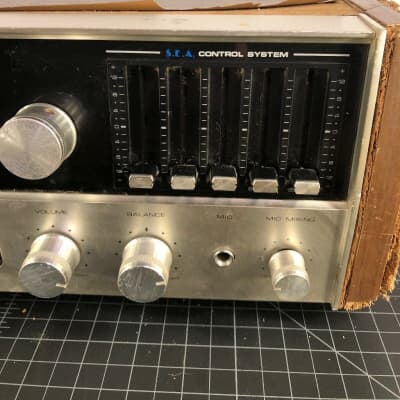 Vintage JVC FM-AM Stereo Receiver VR-5525X image 3
