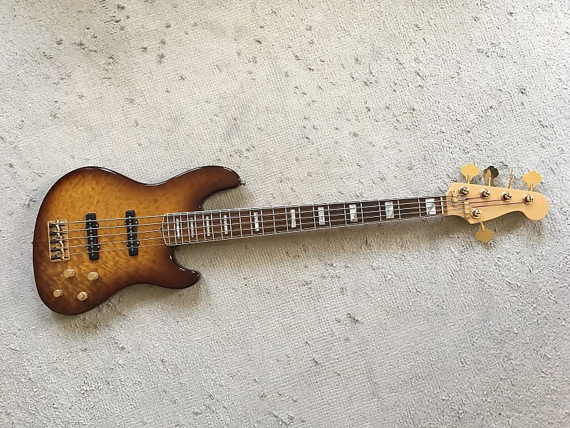Fender American Deluxe Jazz Bass QMT V image 1