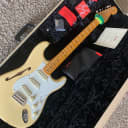 Fender Eric Johnson Thinline Stratocaster with Maple Fretboard