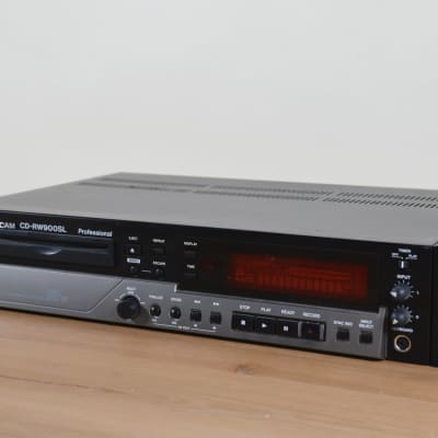 TASCAM CD-RW900SL CD Rewritable Recorder (church owned) CG00J4R 