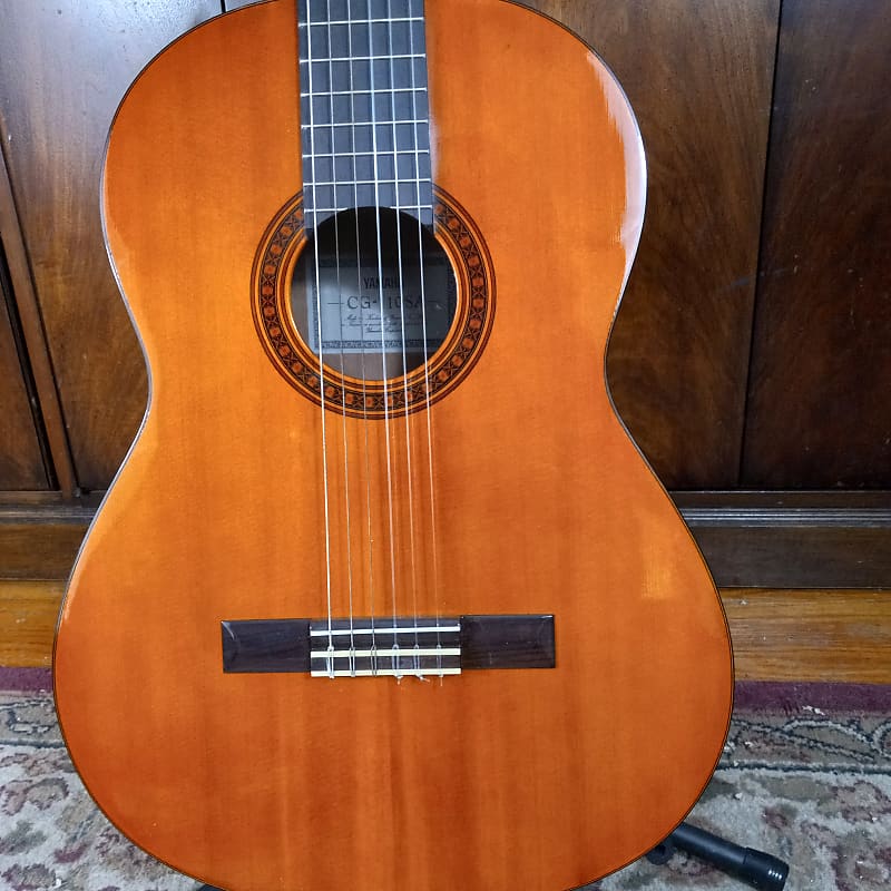 Solid Spruce Top Yamaha CG110SA Classical Guitar with Case Beautiful