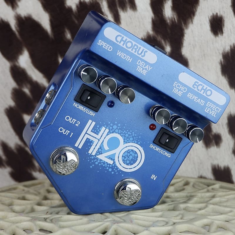 Visual Sound H2O Liquid Chorus/Echo V2 Pedal (used) Reverb